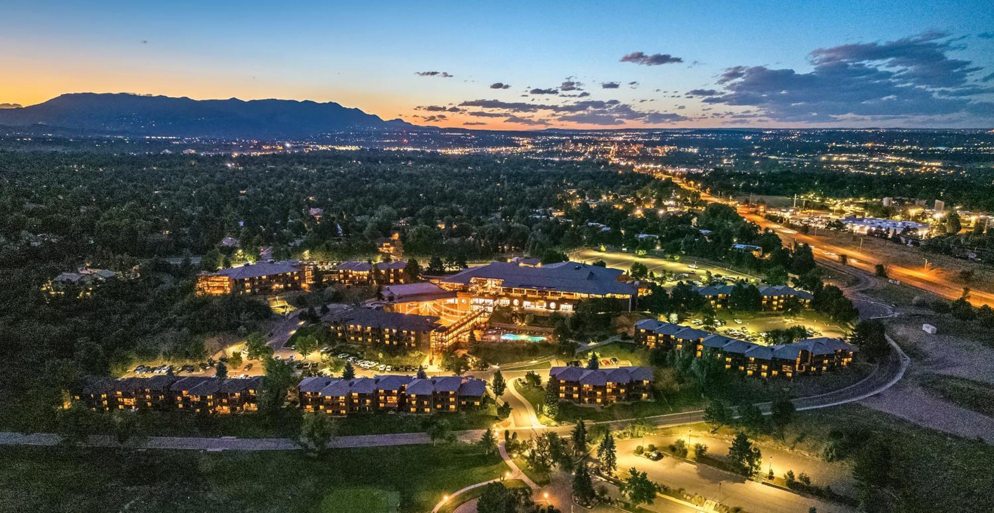 Cheyenne Mountain Resort, A Destination By Hyatt Hotels Colorado Springs Exteriör bild